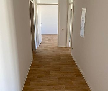 Einziehen und wohlfühlen: 3-Zimmer-Wohnung mit Balkon - Foto 5