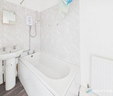 2 bedroom terraced house to rent - Photo 4