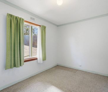 Versatile and well-positioned home - Photo 2