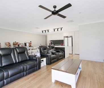 18 Ponting Way - Photo 2