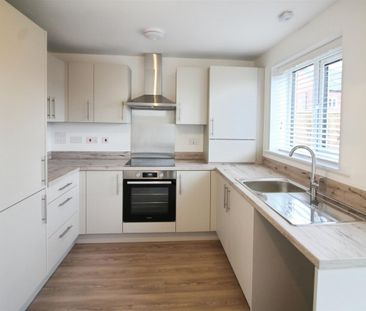 Chalk Hill Drive, Sherburn In Elmet - Photo 4