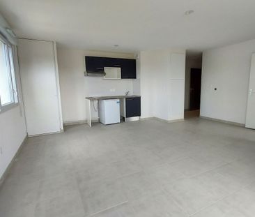 Location Appartement 2 pièces 48m² ST ORENS DE GAMEVILLE 31650 - Photo 2