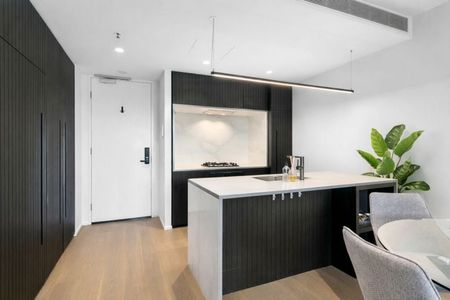 Fully Furnished Two Bedroom Apartment in Parkhouse - Photo 4