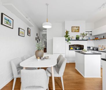 Charming Renovated Victorian with Timeless Appeal and Alfresco Life... - Photo 3