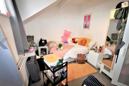 5 Bed - 37 Hartley Crescent, Woodhouse, Leeds - LS6 2LL - Student - Photo 5