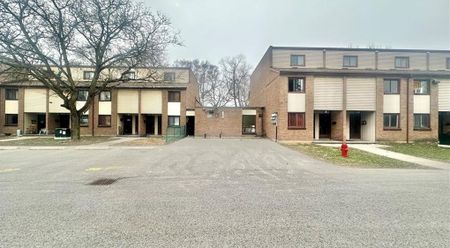 For Lease - 1200 Courtland Avenue Unit# 45, Kitchener, Ontario - Photo 3