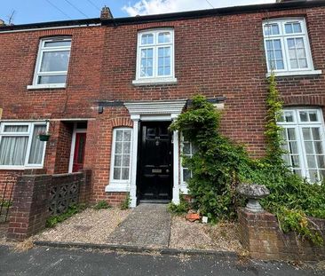 Priory Road, SO17 - Photo 2