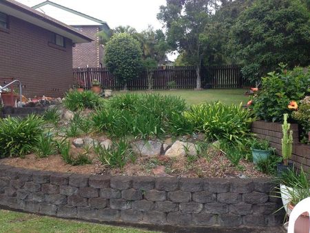 Large family sized furnished home - Photo 3