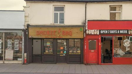 Plumstead High Street, London, SE18 - Photo 5