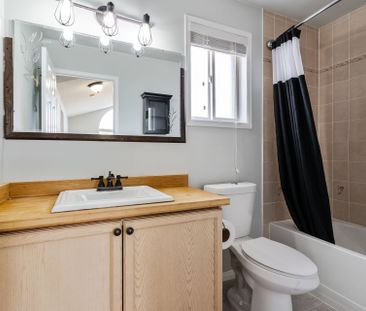 For Lease - 4 Prince Edward Place, Barrie, Ontario - Photo 6