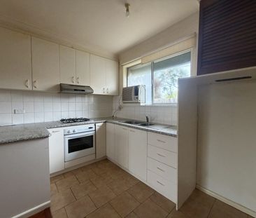 Spacious One-Bedroom Unit - Water Included - Photo 3