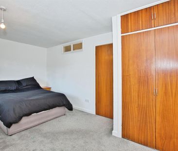 2 bedroom maisonette to rent - Photo 5