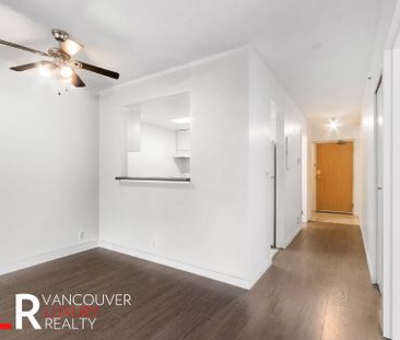 Condo in Downtown Vancouver, BC - Photo 5