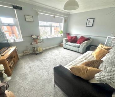 Wellow Court, SO18 - Photo 3