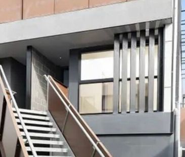 Footscray - Photo 1