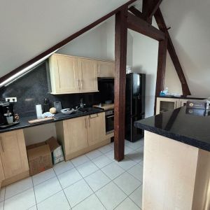 Appartement à Louer à Eu (76260) Appartement comprenant : Entrée, Salon séjour avec coin cu... - Photo 2