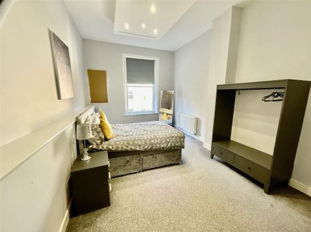 27 Prince Of Wales Terrace, YO11 2AN, Scarborough - Photo 4