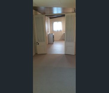 Sandgate beach flat - Photo 5