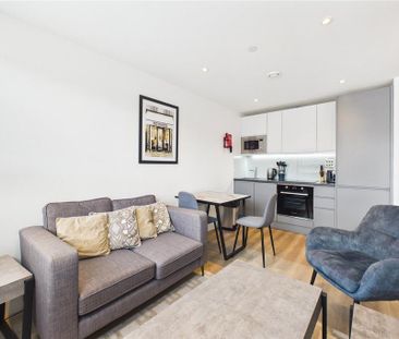 Studio to rent - Photo 1
