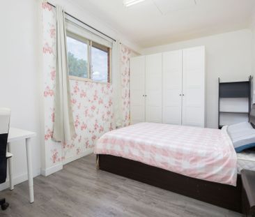 Beautiful, Quiet and Secure - Photo 2