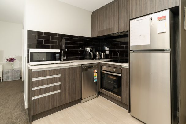 City Living at its Best - Photo 1