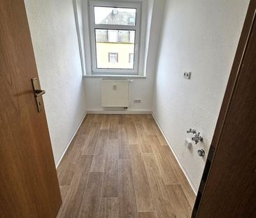 Hier beginnt Zuhause- 3-Raum Wohnung in Gelenau! - Photo 2
