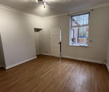 Walkden Road, Worsley, Manchester M28, London - Photo 1