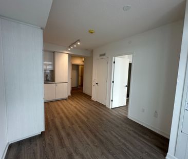 For Lease - 8 Interchange Way Unit# 4215, Vaughan, Ontario - Photo 1