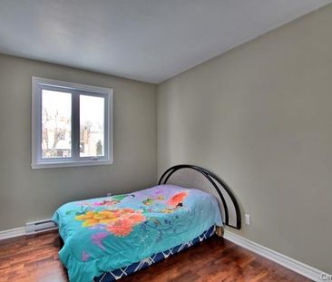 Maison à paliers multiples à louer, Laval (Sainte-Dorothée) - Photo 3