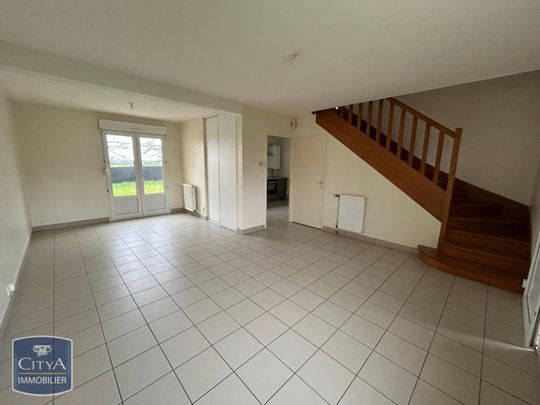 Location Maison 4 pièces 79m² MESLAY DU MAINE 53170 - Photo 1