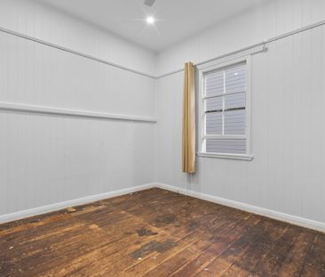 Charming 3 Bedroom Home in Prime Red Hill Location - Photo 2