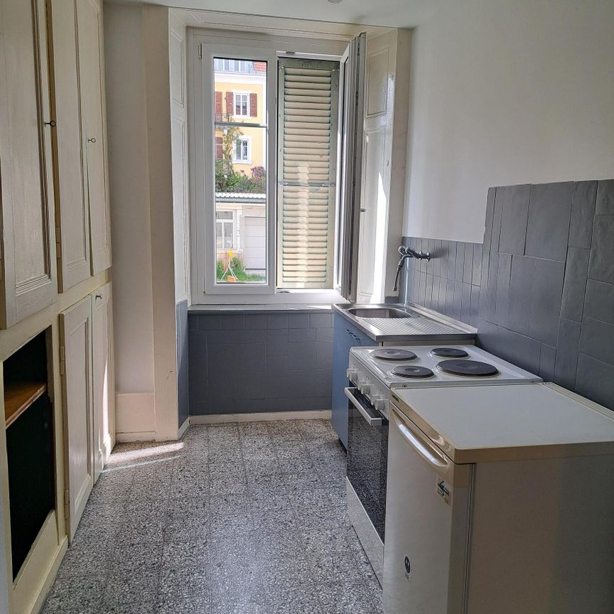 Rue Numa-Droz 98 Chaux de Fonds - Appart 3 p. 1er étage - Foto 1