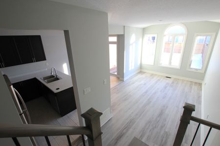 For Lease - 4324 Shuttleworth Drive, Niagara Falls, Ontario - Photo 5