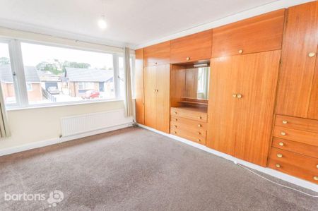 3 bedroom semi-detached house to rent - Photo 3