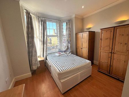 3 Bedroom Flat To Rent - Photo 5