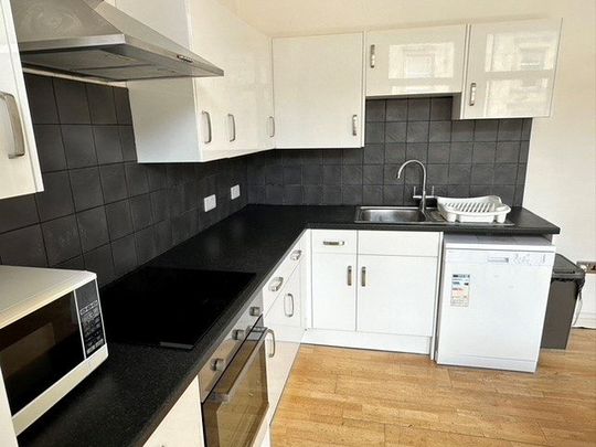 Student Properties to Let - Photo 1