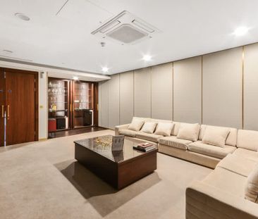 The Residence, London SW11 - Photo 2