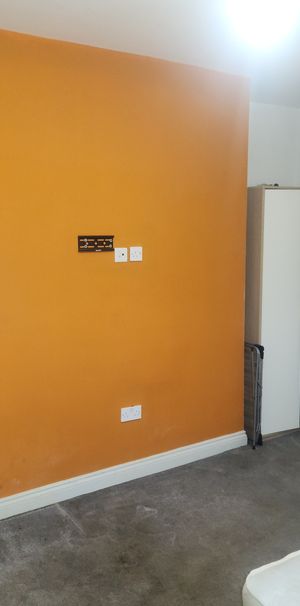 WF6, Normanton - Photo 1