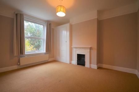 4 bedroom terraced house to rent - Photo 3