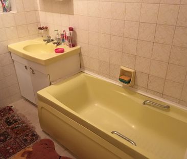 Room in a Shared House, Very Near Westbury Avenue Area, HA2 - Photo 6