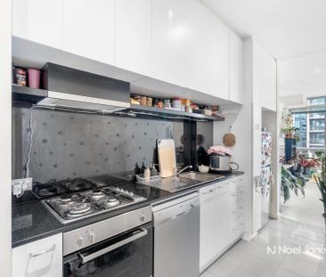 1502/33 Wills St , MELBOURNE - Photo 5