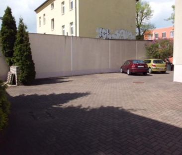 Lichtdurchflutete 2 Zi.+Wohnkü.+Parkplatz! Prakt. Lage! Parknähe! - Photo 2