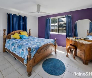 Bucasia Living on a corner block - Photo 6