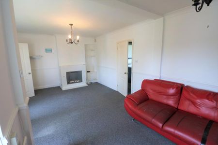 2 bedroom maisonette to rent - Photo 4