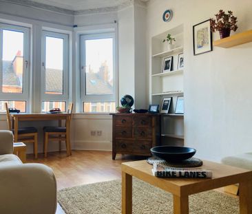 Skirving Street, Bright 1 Bed Furnished Apartment, Shawlands – Avai... - Photo 1