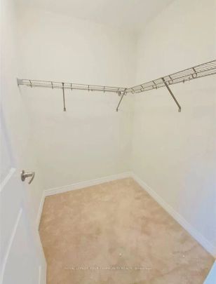Condo Townhouse For Lease | N9261620 - Photo 1