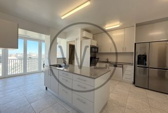 Apartamento T5+1 em Lisboa