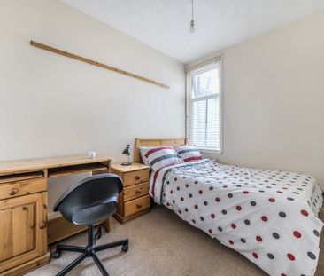 3 bedroom terraced house to rent - Photo 4