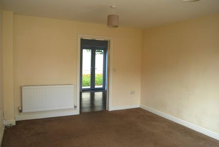 3 bedroom detached house to rent - Photo 2