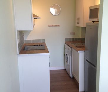 1 Bed Flat, Albert Street, EH7 - Photo 5